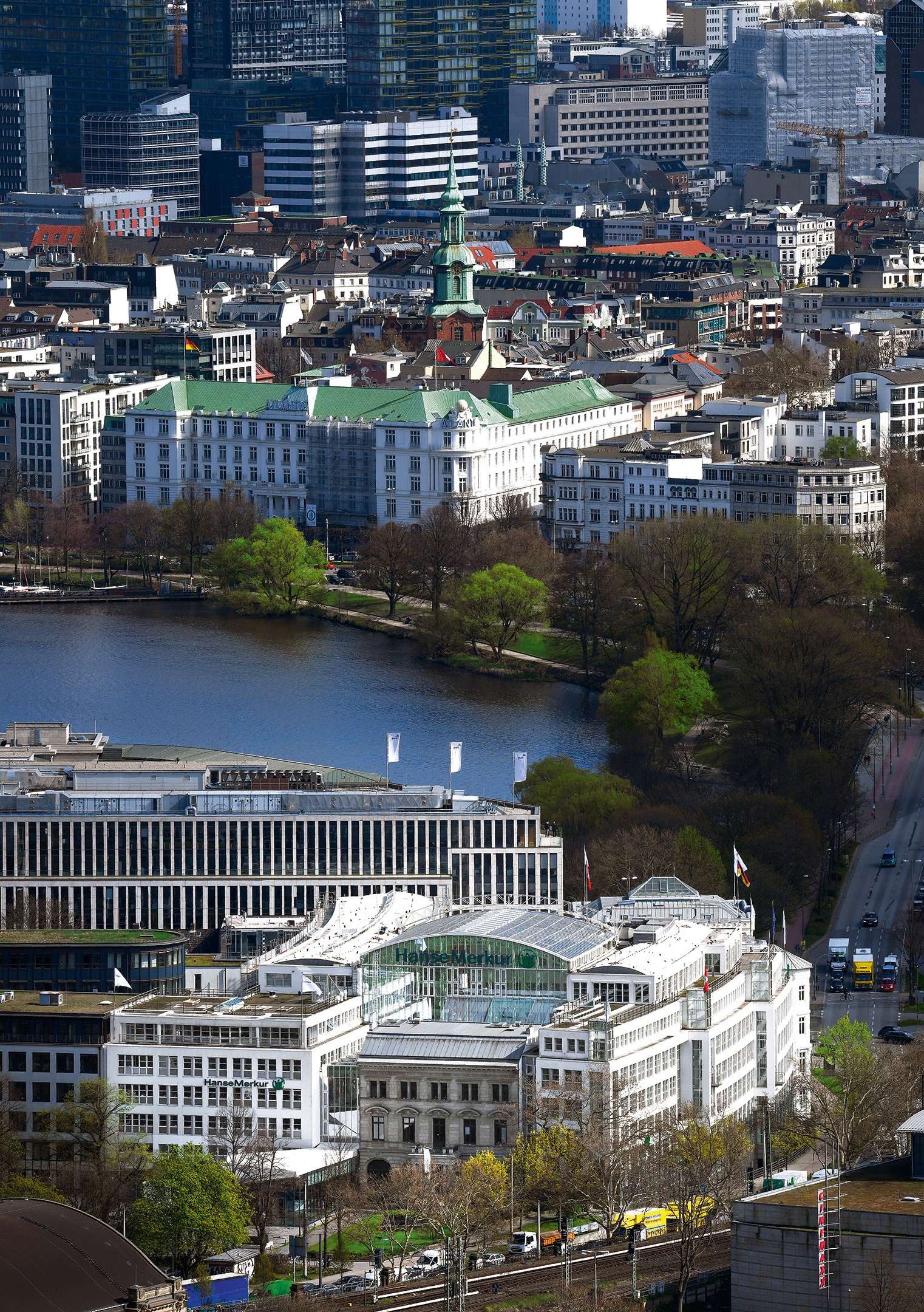 HanseMerkur 2019 solide und stark | HanseMerkur